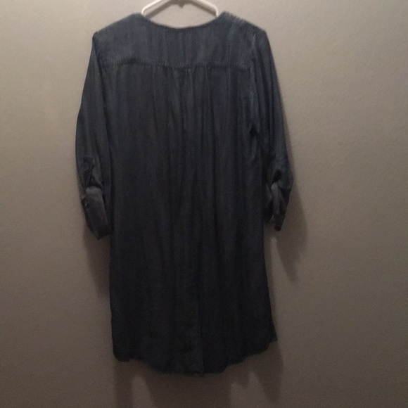 Denim dress with long sleeve w/roll up & tie front - Picture 2 of 3